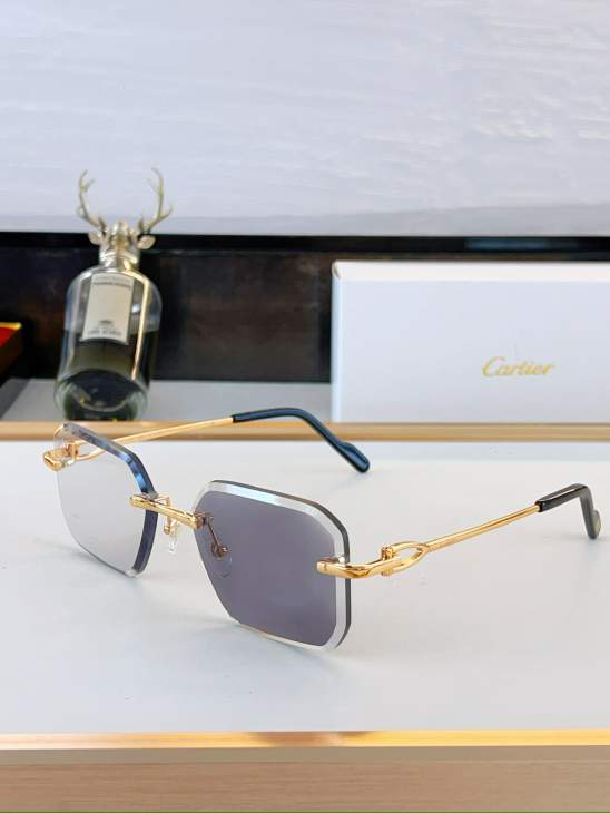 Picture of Cartier Sunglasses _SKUfw80049400fw